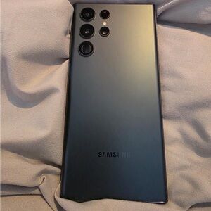 Samsung Galaxy in Sleek Black